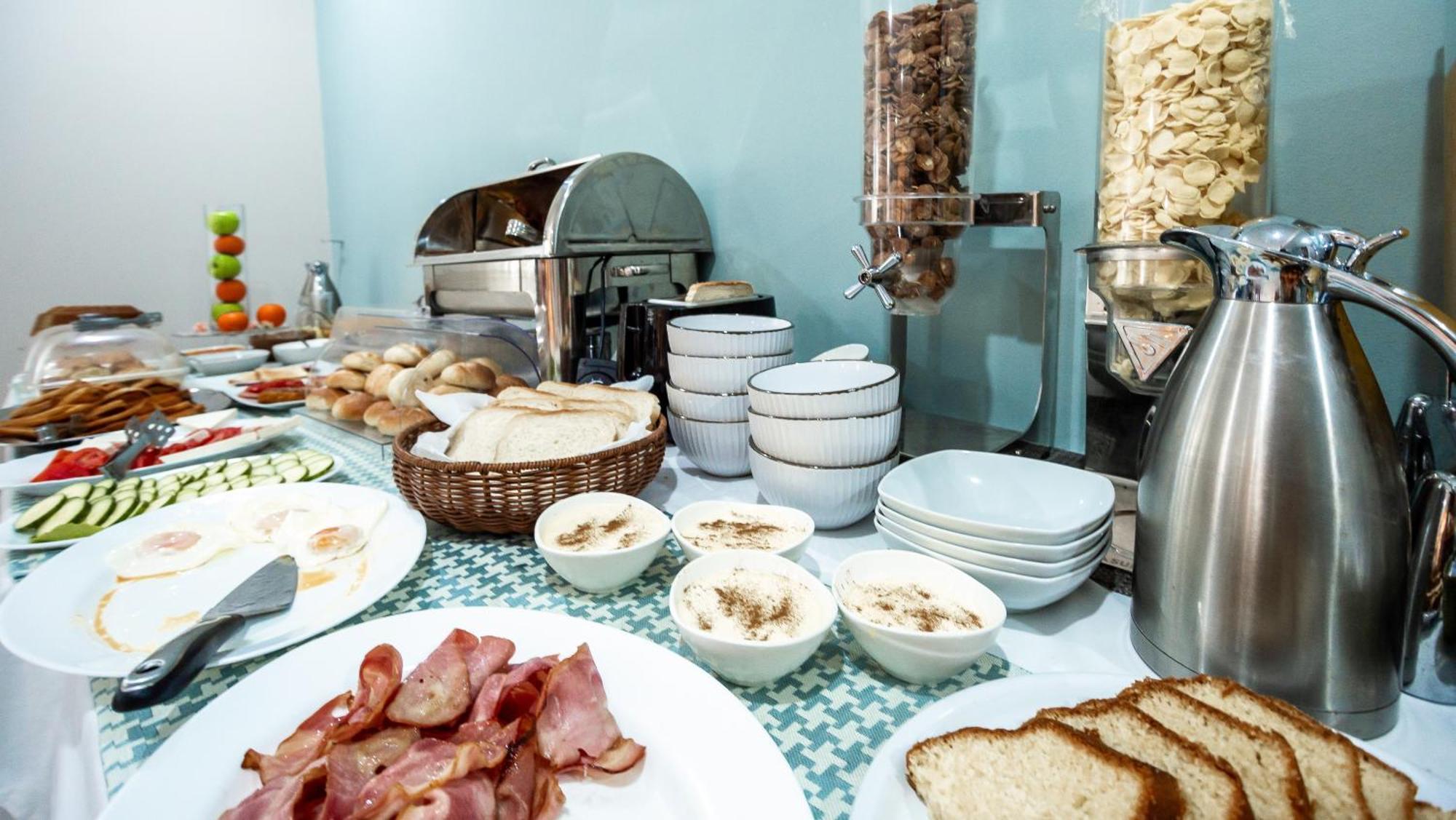 Plános Daisy Hotel מראה חיצוני תמונה