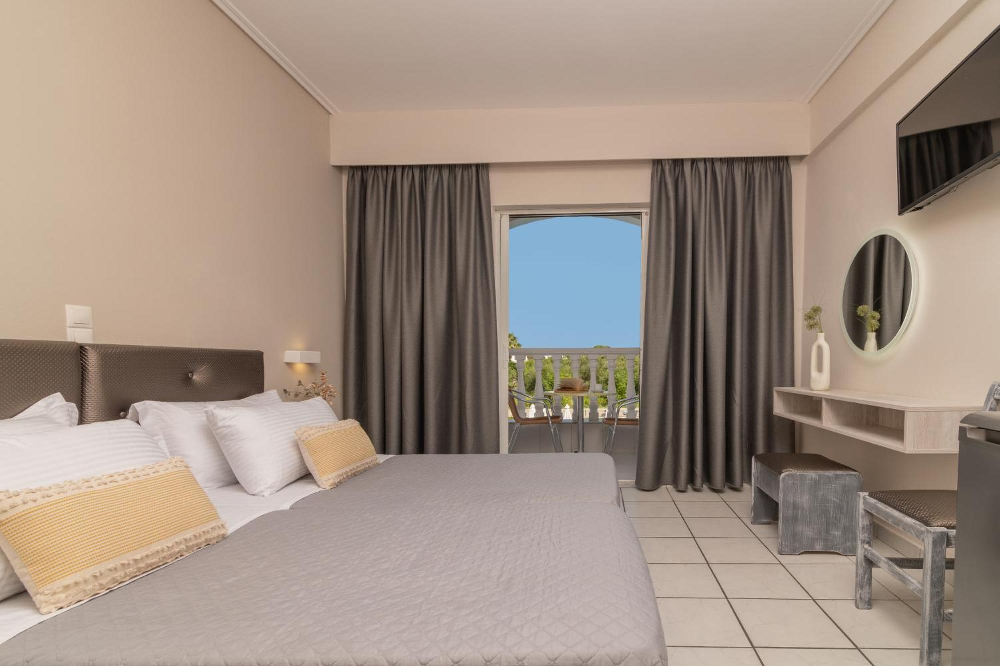 Plános Daisy Hotel מראה חיצוני תמונה