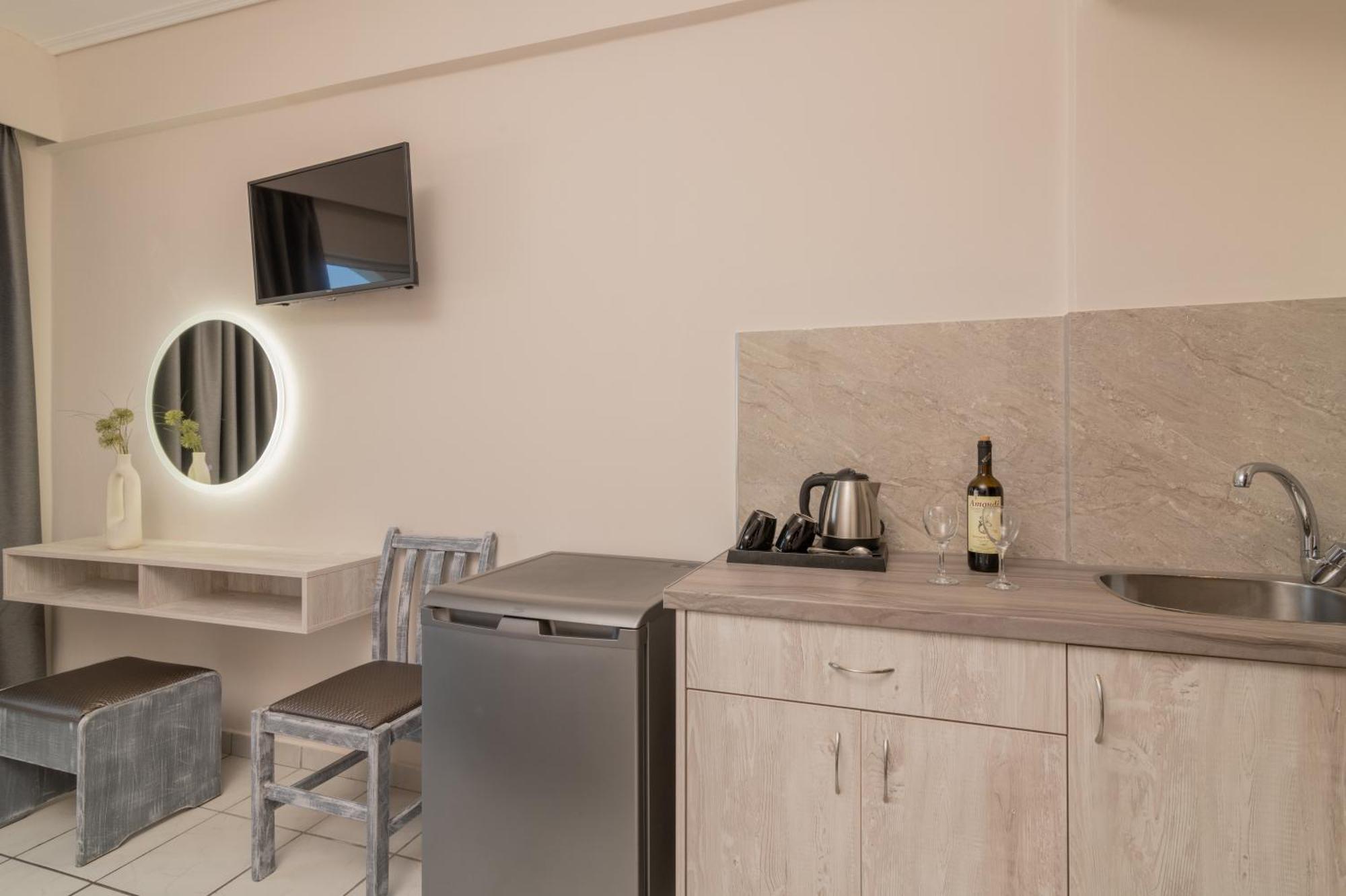 Plános Daisy Hotel מראה חיצוני תמונה