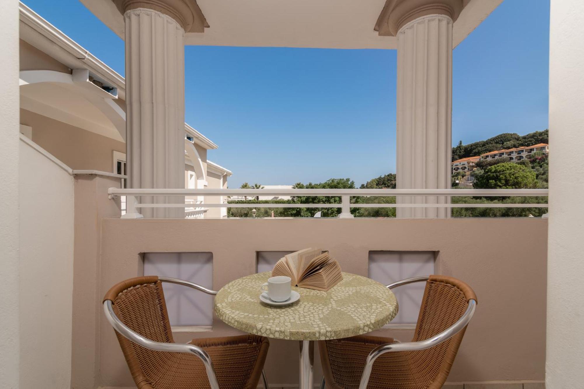Plános Daisy Hotel מראה חיצוני תמונה